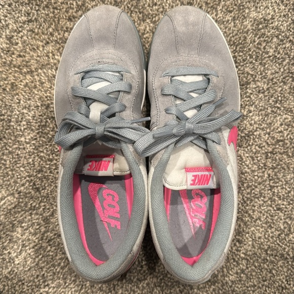 Nike Golf Shoes - Picture 2 of 5